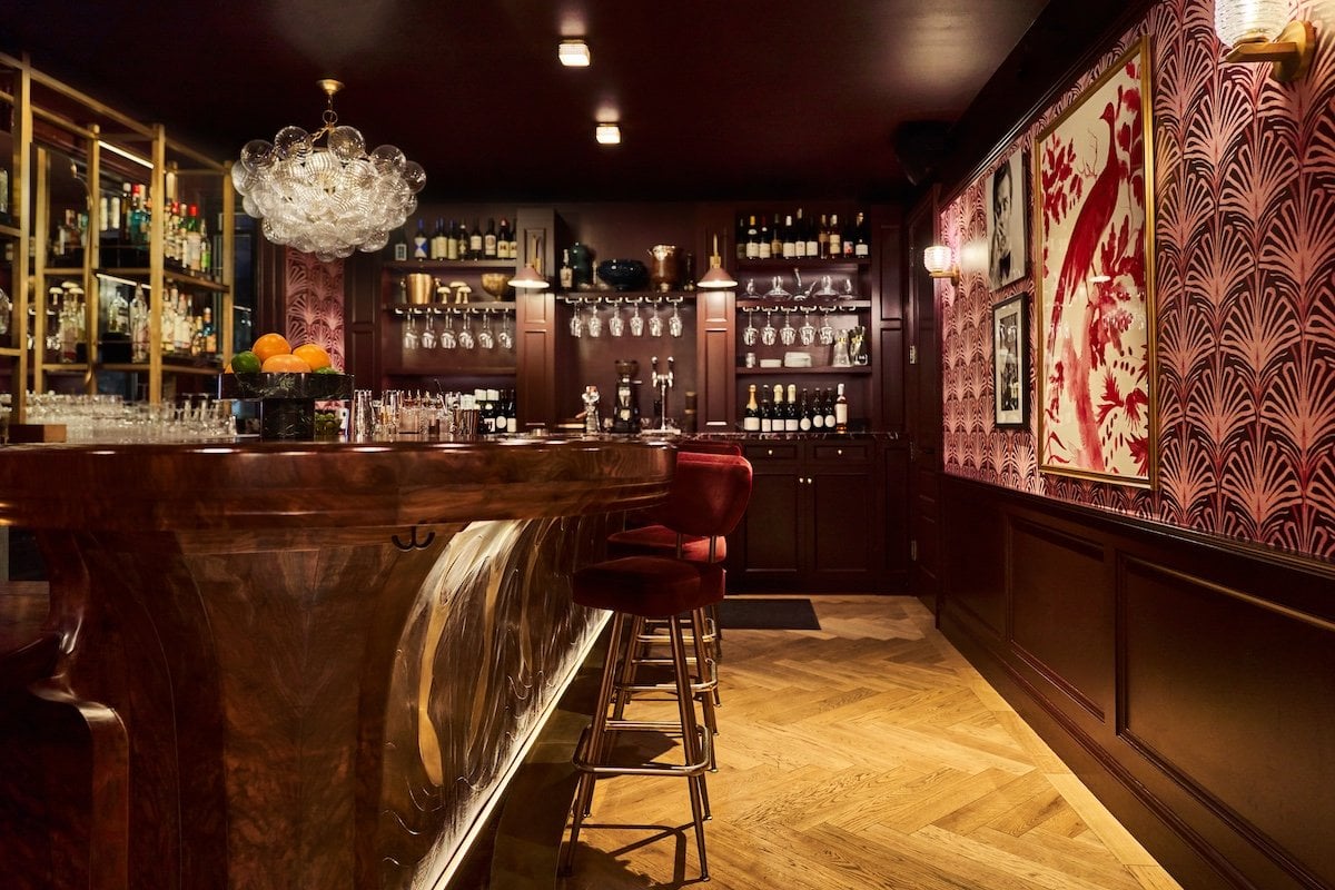 Left+Door+x+ERIN+NG+-+Interior_Bar+Final+copy
